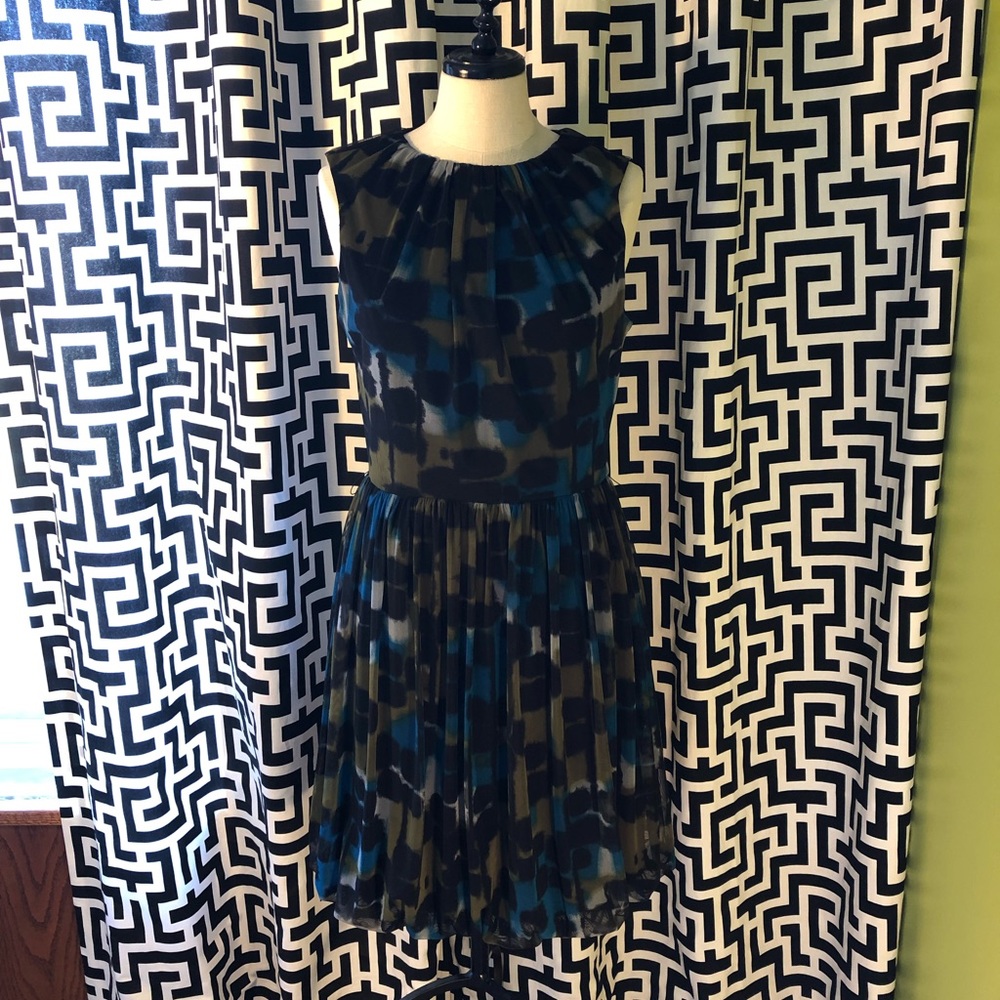 Sleeveless print dress with ballon skirt